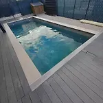 Rascola Piscine 4 Etoiles Villa *