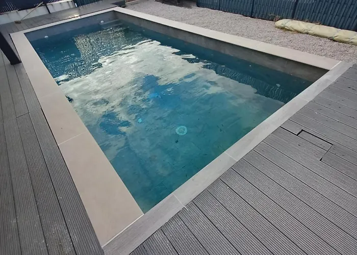 Rascola Piscine 4 Etoiles * Le Boulou
